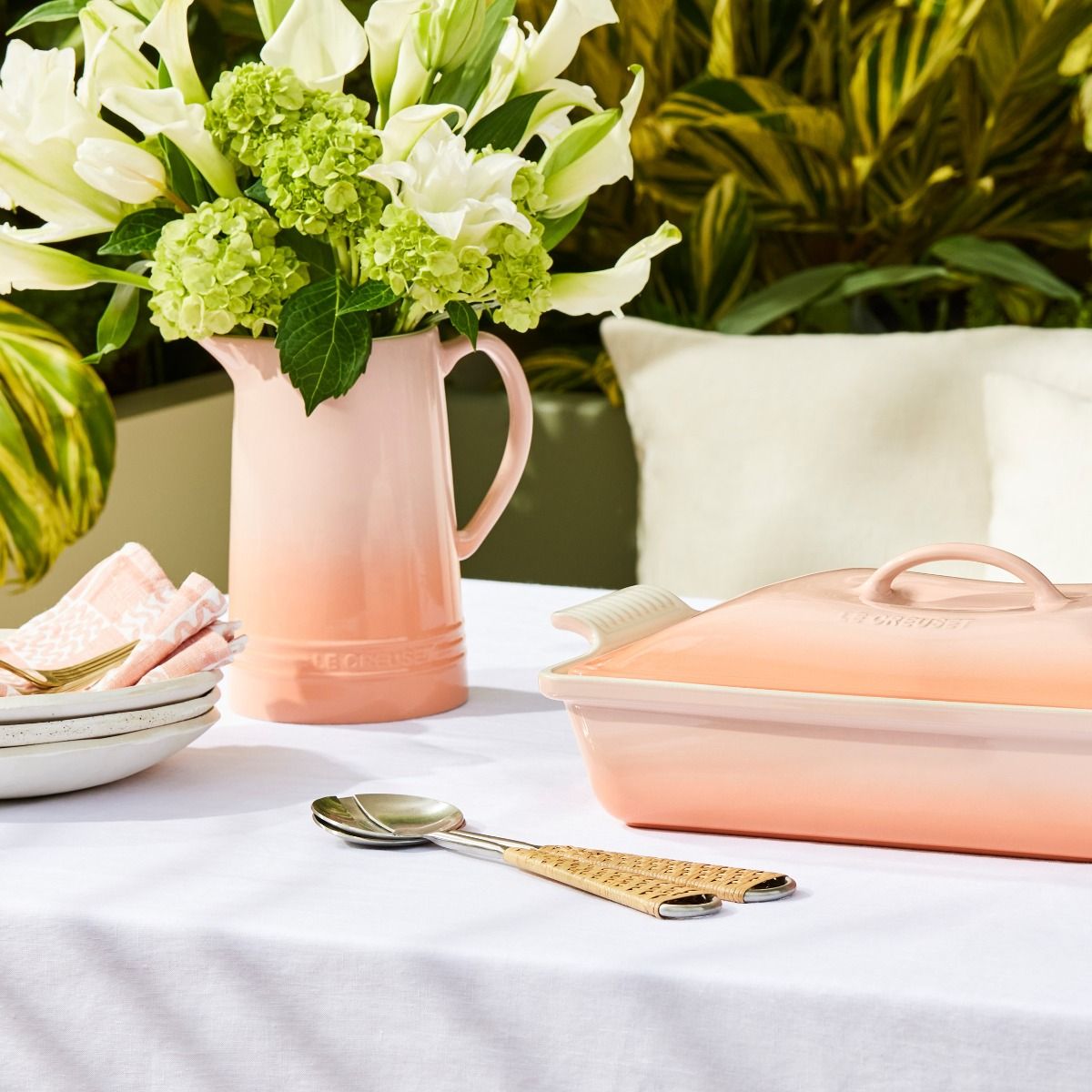  Le Creuset 1.6 Qt. Pitcher | Pêche