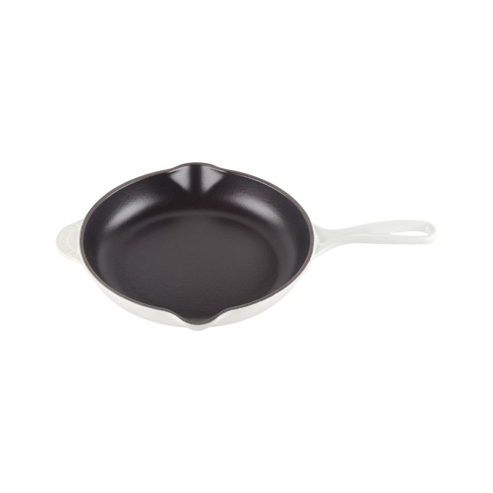  Le Creuset 9" Classic Skillet | White