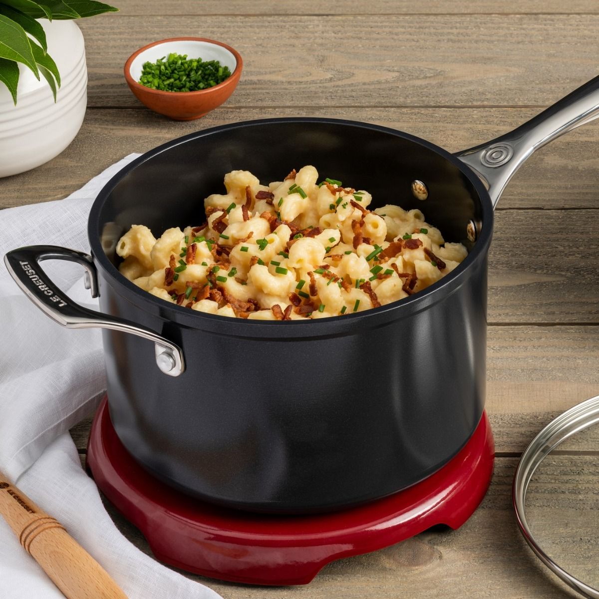  Le Creuset Essential Nonstick Ceramic 6-Piece Cookware Set