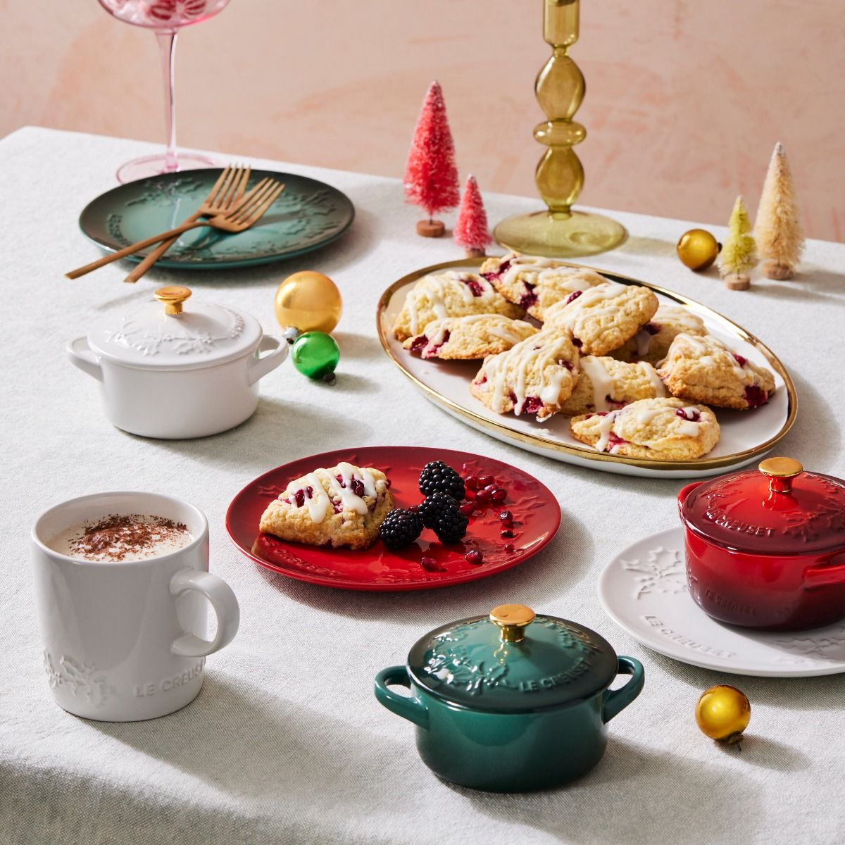  Le Creuset Holly Collection 7" Plate | White