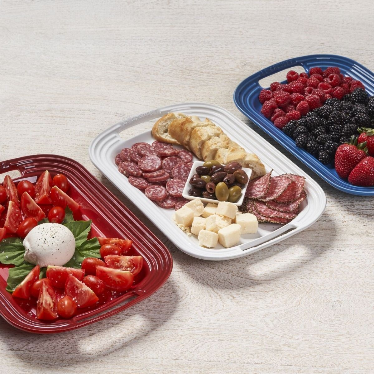  Le Creuset 14" Stoneware Serving Platter | White