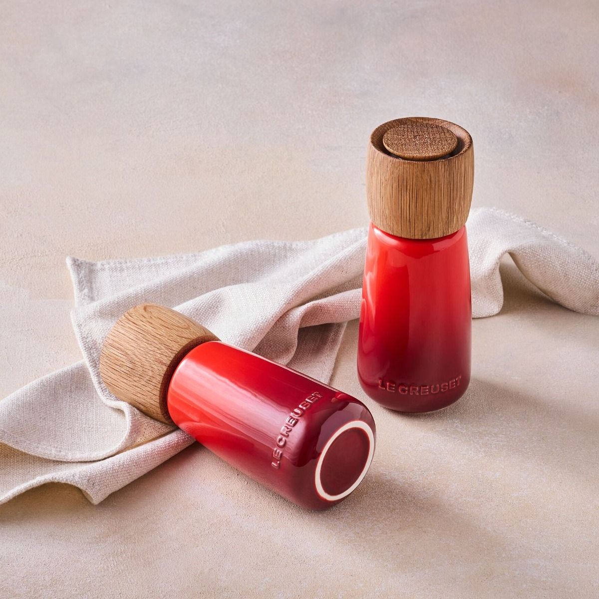  Le Creuset 7" Alpine Salt Mill | Cerise