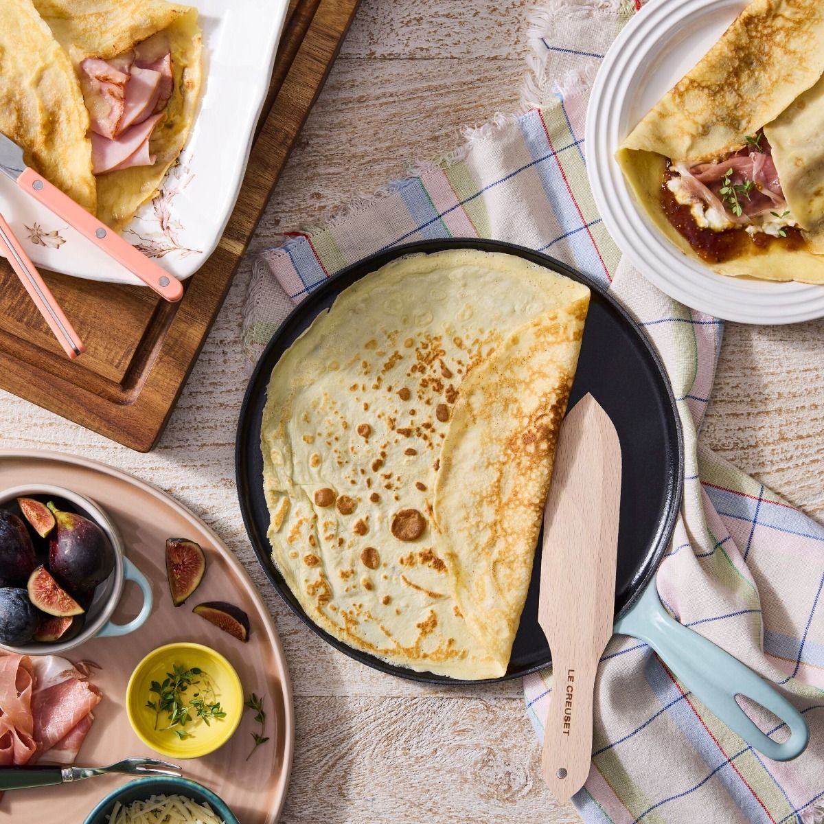  Le Creuset 10.25" Traditional Round Crepe Pan | Sea Salt