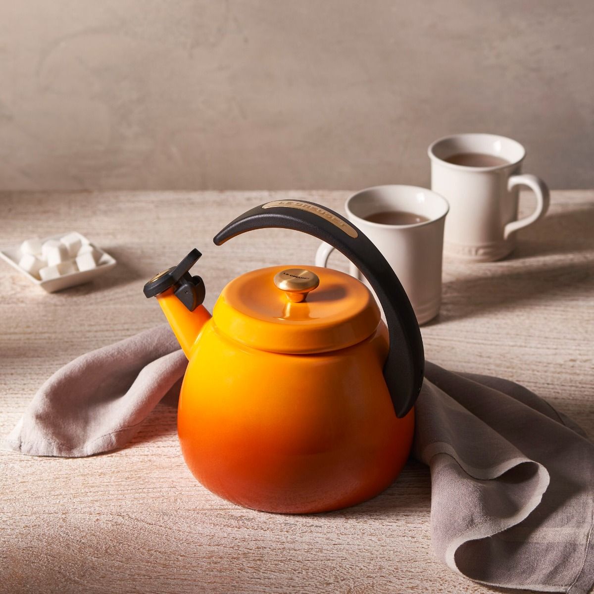  Le Creuset Signature 2.2 Qt. Cloche Kettle With Gold Knob | Persimmon
