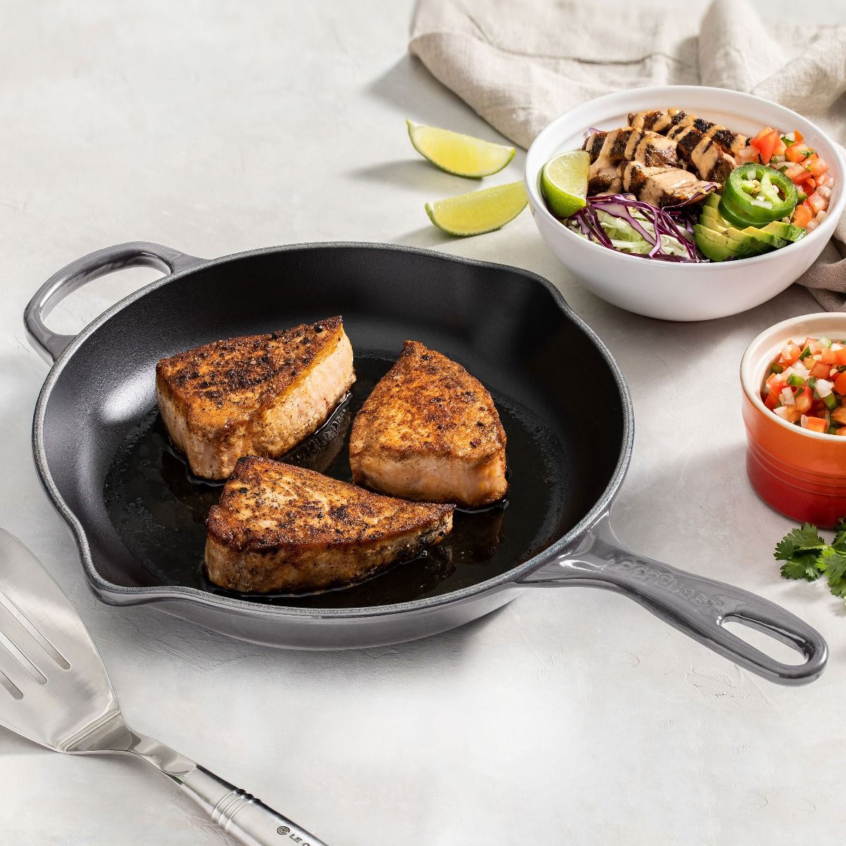  Le Creuset 9" Classic Skillet | Oyster