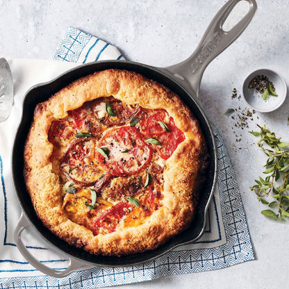 Le Creuset 9" Classic Skillet | Oyster