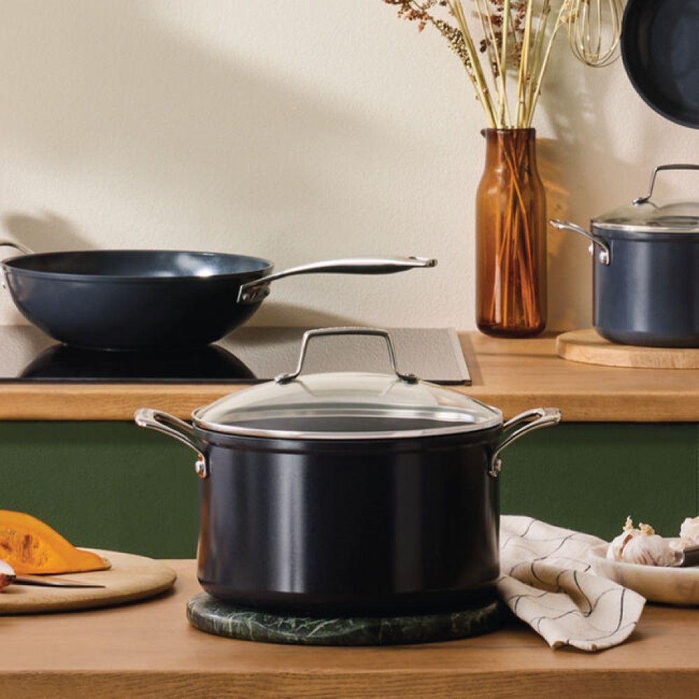  Le Creuset Essential Nonstick Ceramic 6.3 Qt. Stockpot