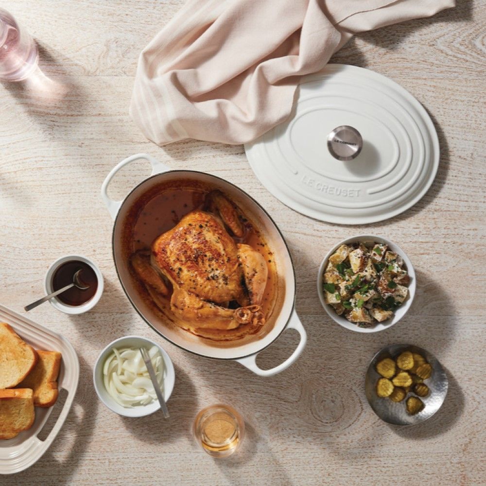  Le Creuset 6.75 Qt. Oval Signature Dutch Oven With Stainless Steel Knob | White