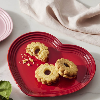  Le Creuset Heart Spoon Rest | Cerise