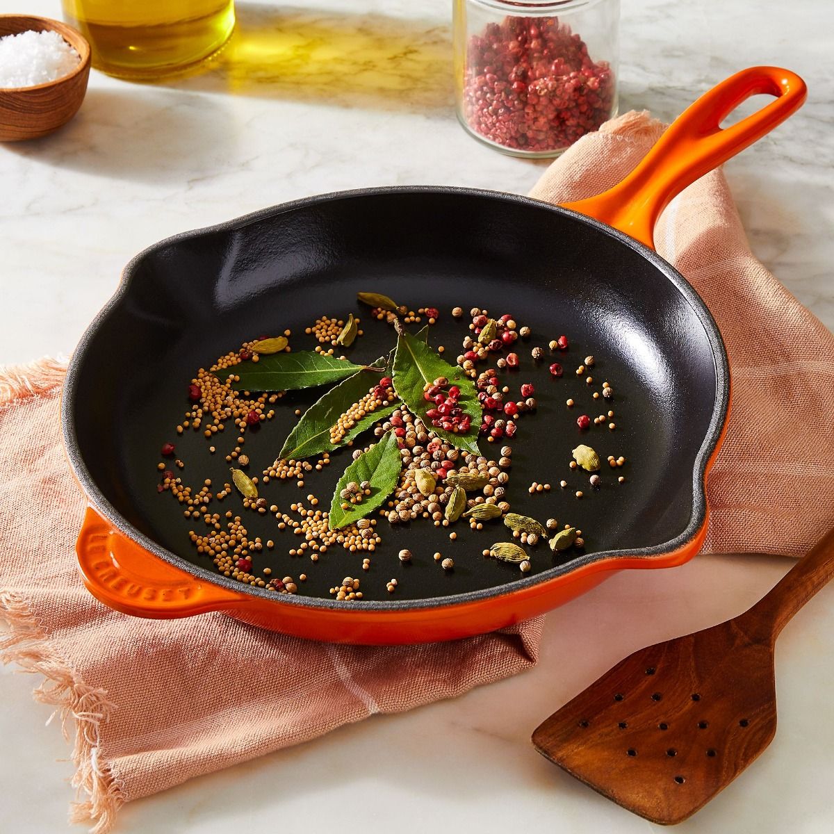 Le Creuset 9" Classic Skillet | Flame