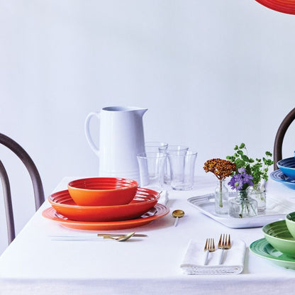  Le Creuset 1.6 Qt. Pitcher | White