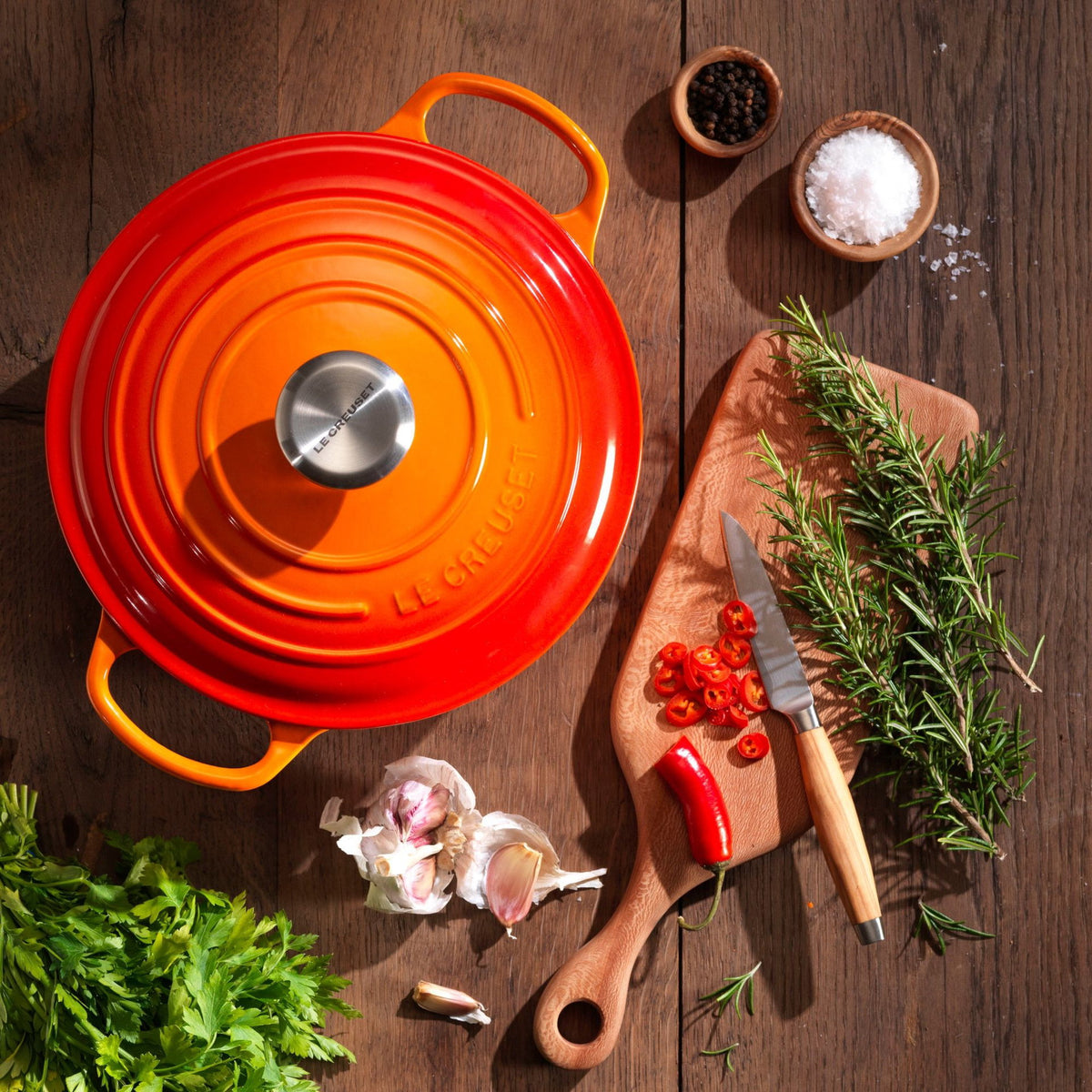  Le Creuset 4.5 Qt. Round Signature Dutch Oven With Stainless Steel Knob | Flame Orange