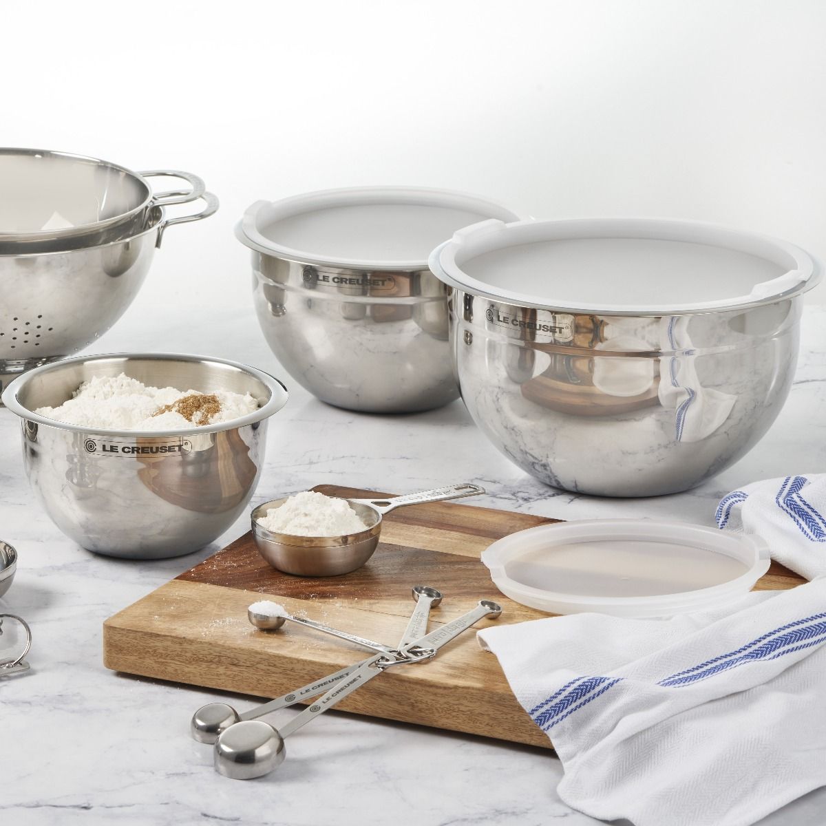  Le Creuset Nested Stainless Steel Mixing Bowls (Set Of 3)