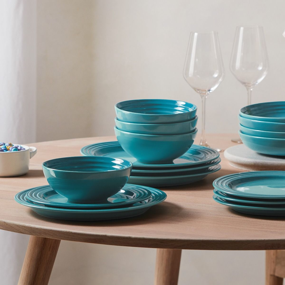  Le Creuset 10.5" Dinner Plates - Set Of 4 | Caribbean Blue
