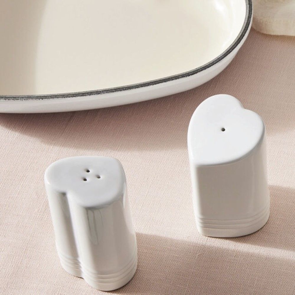  Le Creuset Figural Heart Salt & Pepper Shaker (Set Of 2) | White